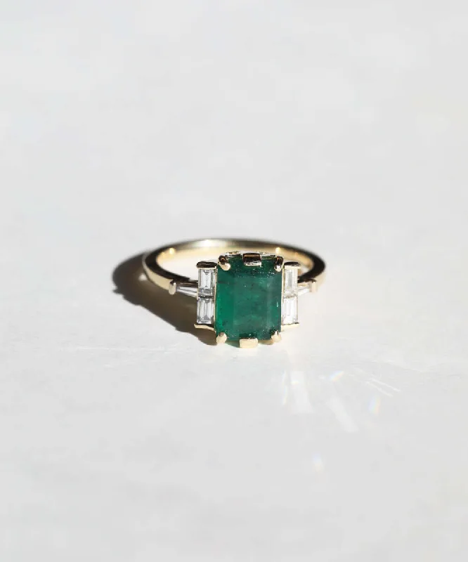 Carla Emerald Ring with Diamonds