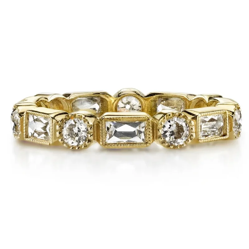 Single Stone 18k Gold "Melissa" French Cut & Round Diamond Band