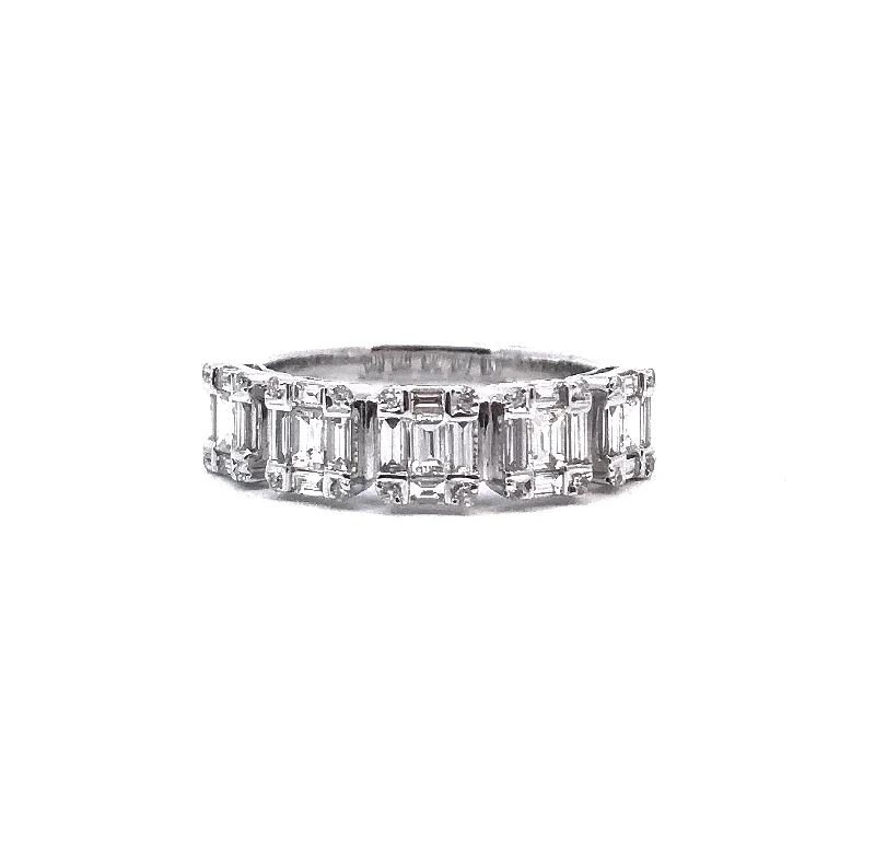 White Gold Diamond Fashion Ring