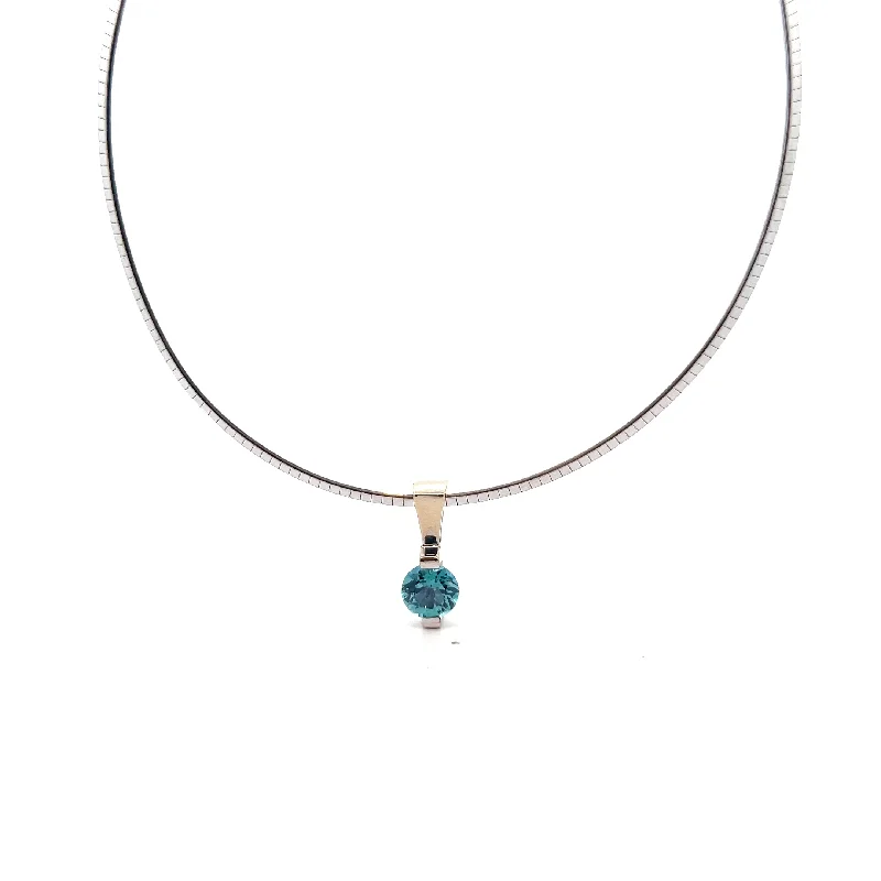 Pre-Owned Blue Topaz Necklace